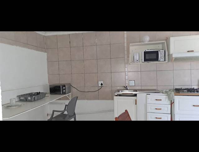 14 BEDROOM LODGE FOR SALE IN PUTFONTEIN